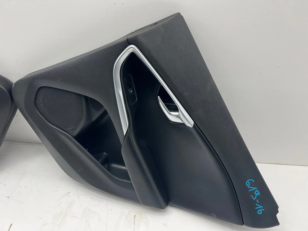 фото №10, Volvo v40 ii сидіння заднє сидіння обшивки r-design сидіння