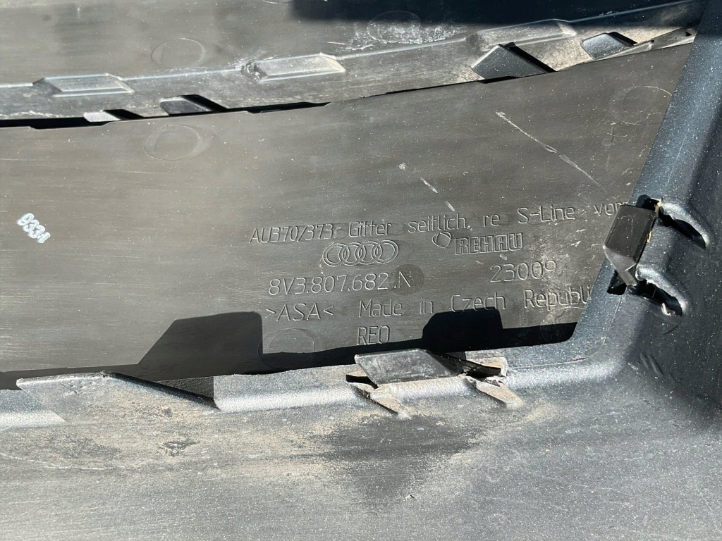 Бампер, решётка радиатора, решётка радиатора, решётки, пол audi a-3/ a3 8v lift s-line sedan Киев