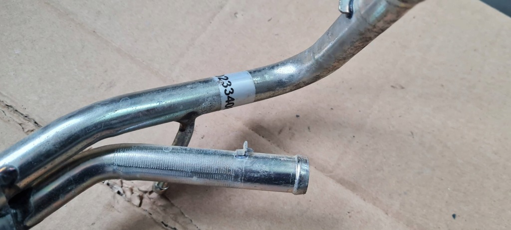 Maserati quattroporte vi шланг пабтрубок  трубка трубки воды 3.8 v8 Киев