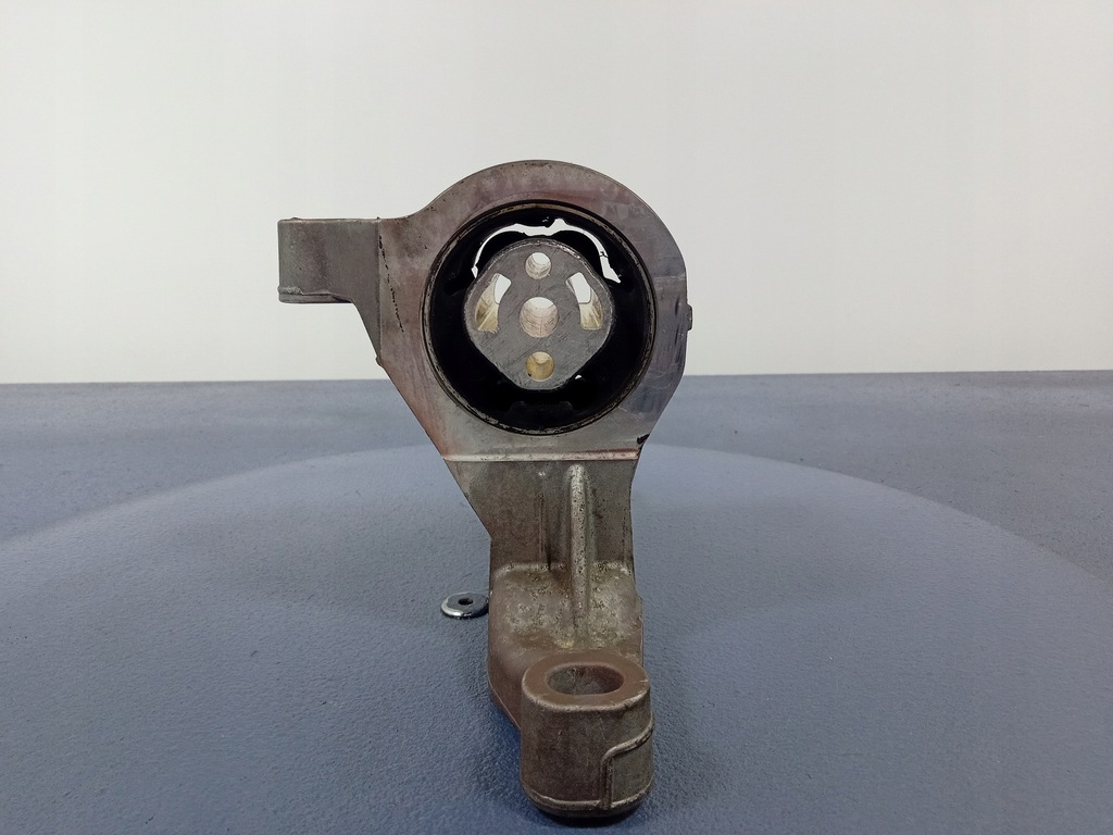 фото №5, Cayman boxster 981 3.4 кронштейн двигуна 9a137514601