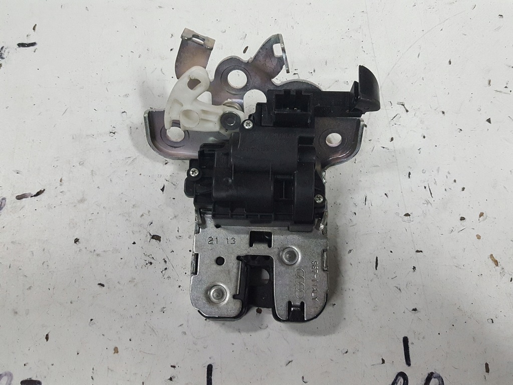 фото №1, Rapid 12r- liftback замок кришки багажника задня