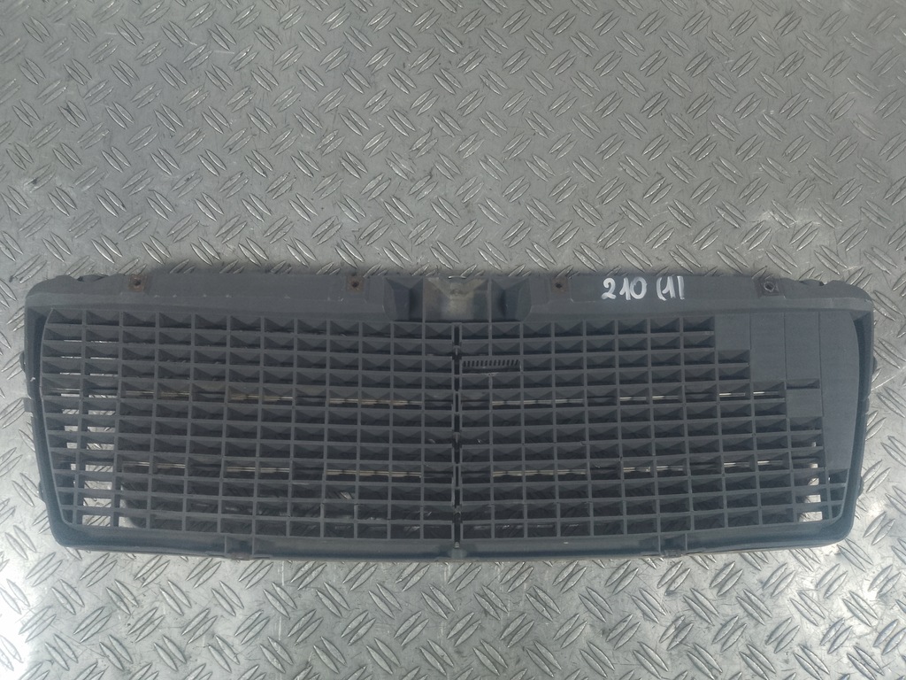 фото №5, Mercedes w210 решётка радиатора решётка радиатора 2108880023