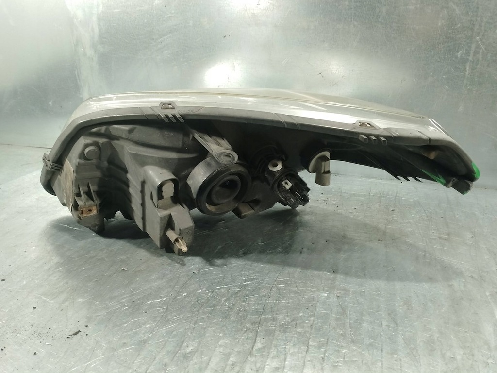 фото №8, Лампа правая перед dacia sandero i 8200733877