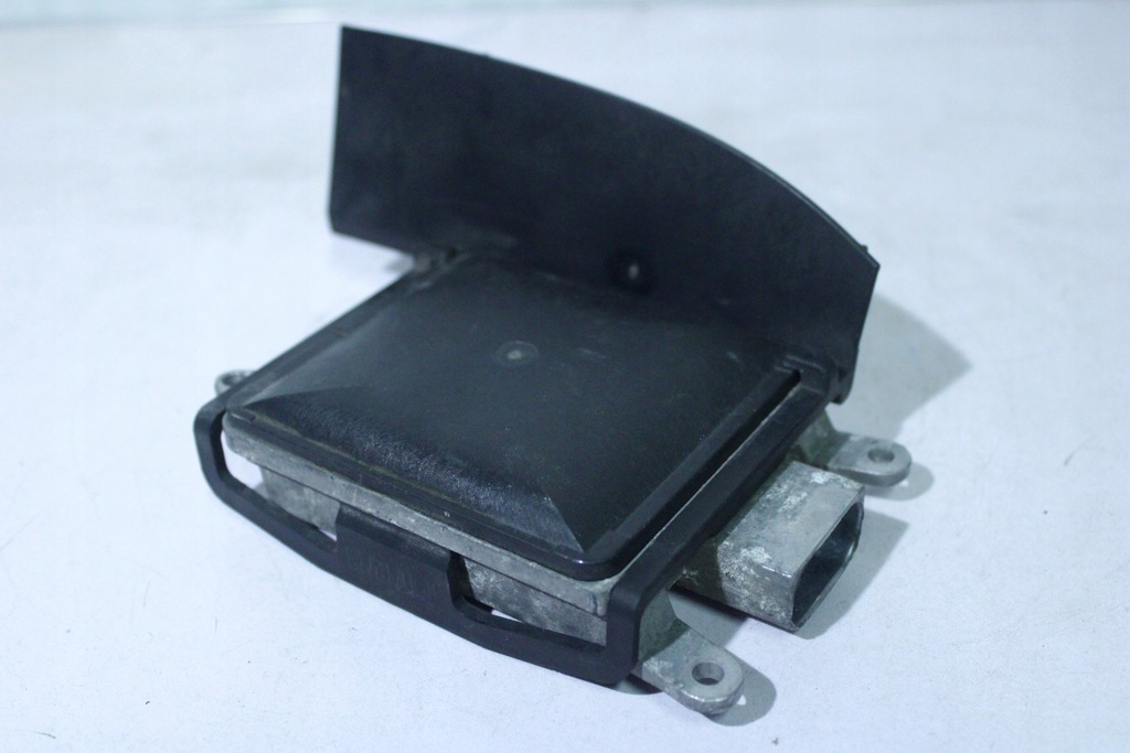 фото №1, Bmw 6 f06 модуль датчик переключения поперечина движения левый 6857780