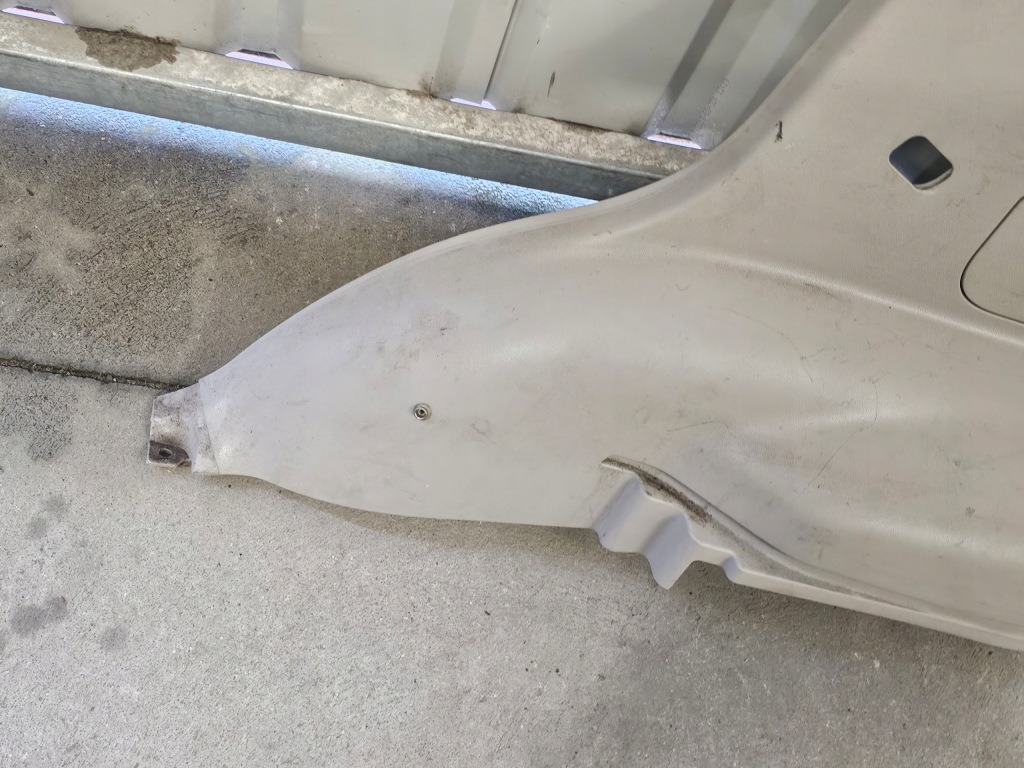 Mercury mariner 06-10 обшивка багажника ліва праві 8l84 7831013 америка Доставка