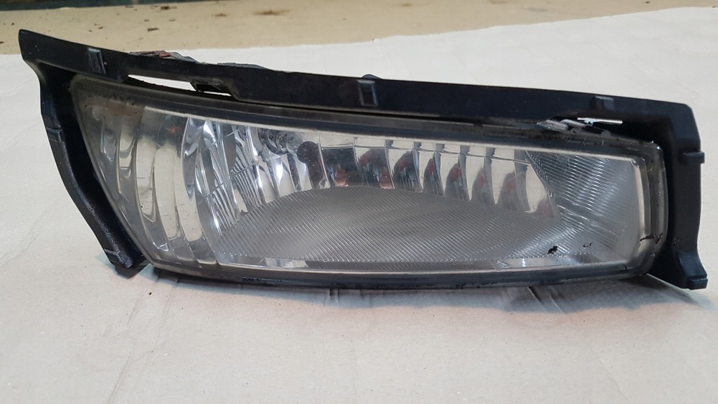 фото №1, Toyota previa 00-06 протитуманна фара правий