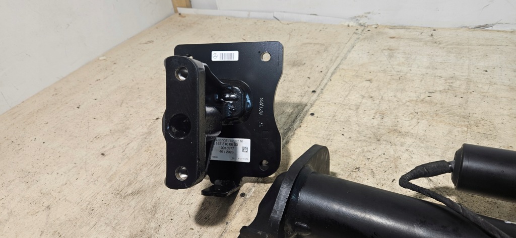 фото №5, Mercedes glw w167 оригинальный hak буксировочный жгут a1673104400 2022r