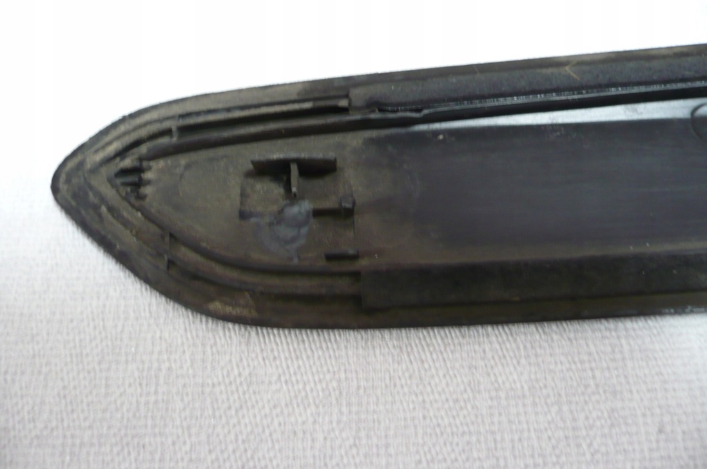 фото №13, Kia niro i 2016- молдинг дверь правая перед