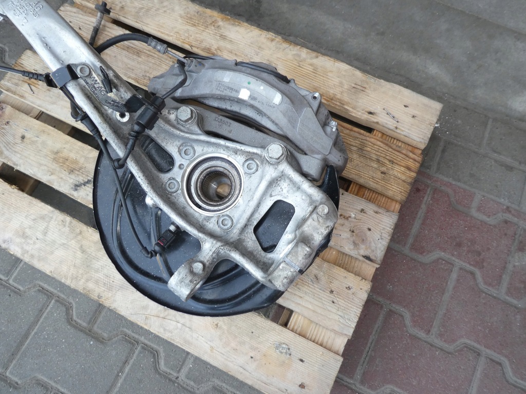 фото №7, Audi q7 поворотный кулак правая перед 4m0407560