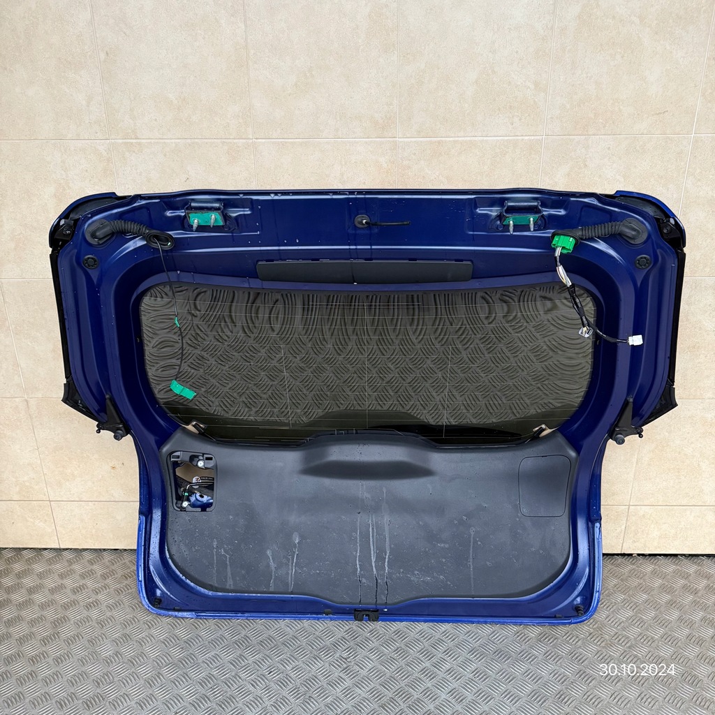 фото №7, Крышка багажника задняя комплектная toyota yaris cross hybrid 2023 rok камера