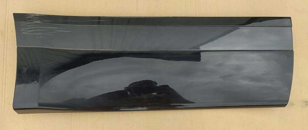 фото №1, Молдинг дверь задняя правый range rover velar 17-... pń