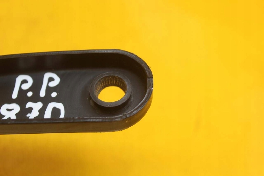 Рычаг дворники правый перед opel astra h 13111220lh Киев