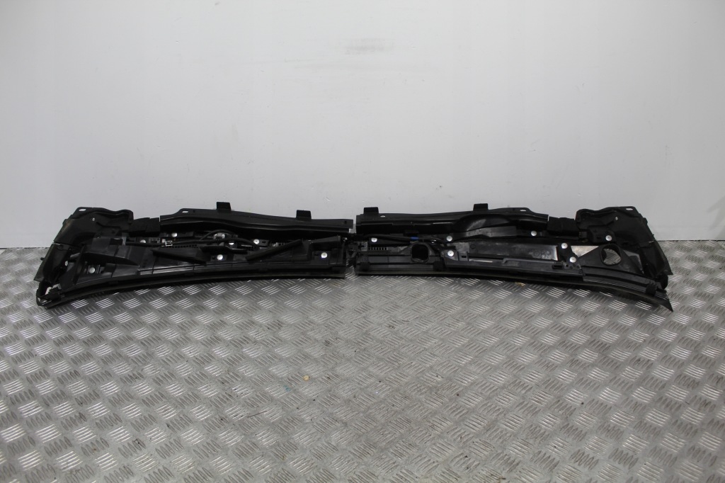 Жабо mazda 6 03-08 Оригинал