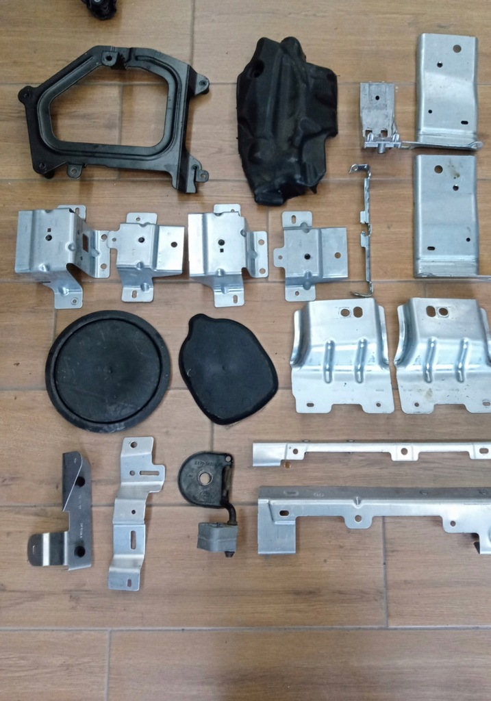 фото №1, Кронштейн кронштейн заглушка защита velar l560 3.0d