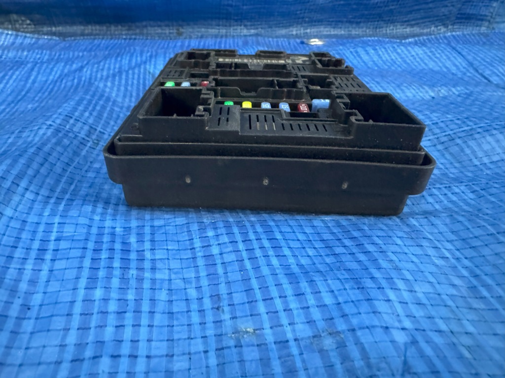 Купити Бортовий комп'ютер блок керування renault austral 1.2 e-tech 284b70754r