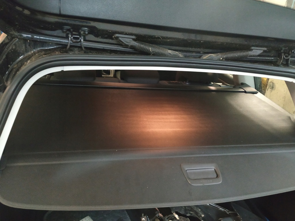 фото №1, Шторка багажника volkswagen golf vii kombi