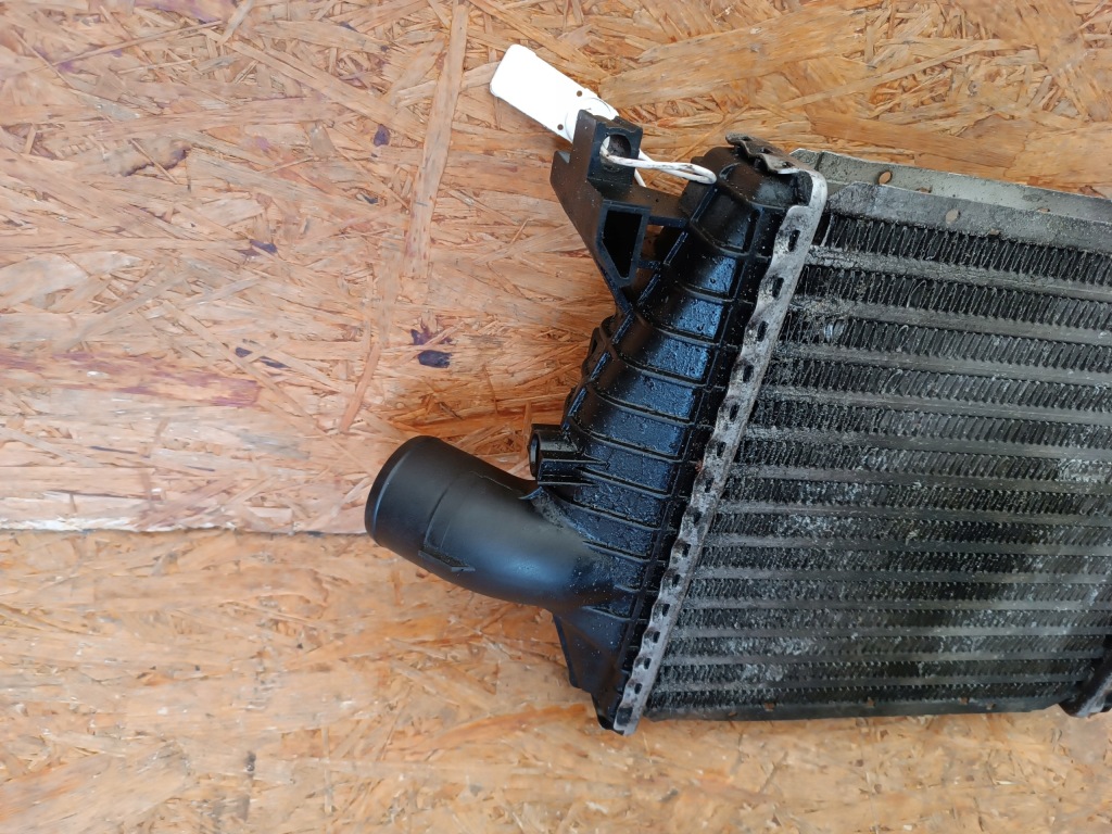 Интеркулер радиатор воздуха mercedes vito w638 2.2cdi 6385012901 Киев