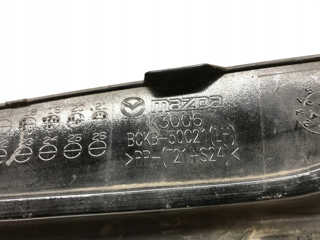 фото №8, Mazda 3 2019- решітка радіатора бампера ліва sedan bckb50c21