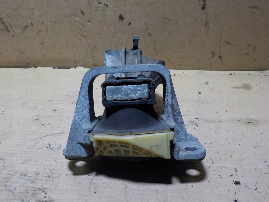 фото №4, Кронштейн подушка двигателя renalut fluence 10r-