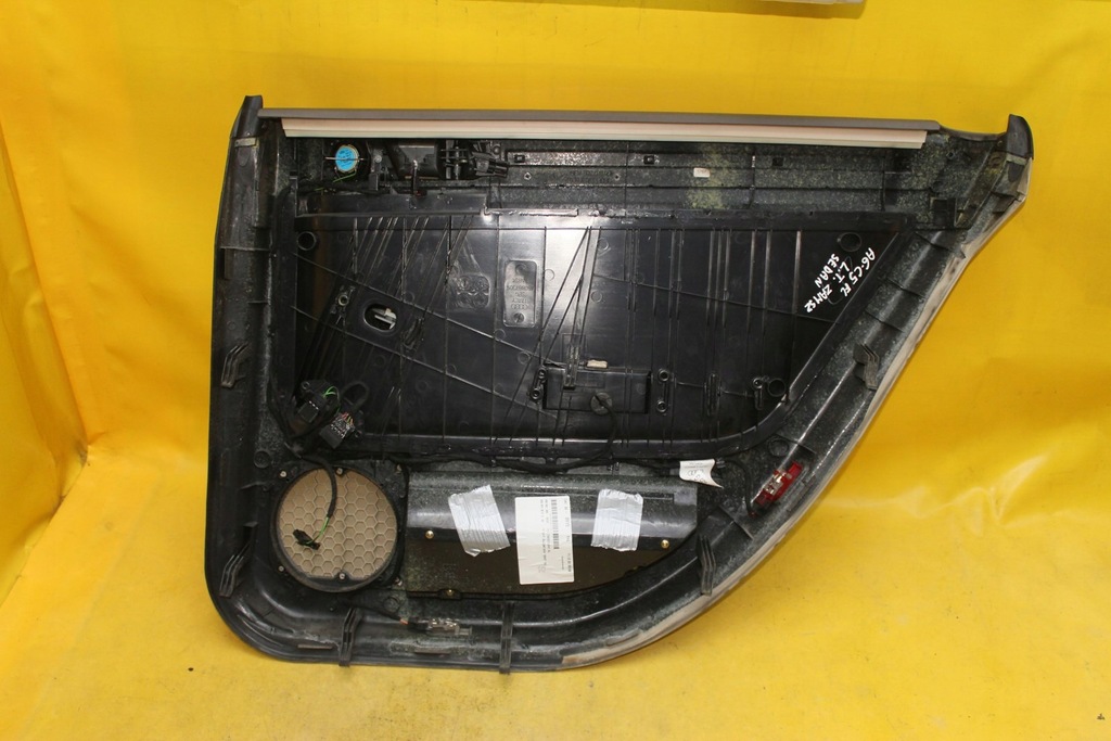 фото №7, Обшивка дверь левый задняя a6 c5 fl sedan 4b0867305