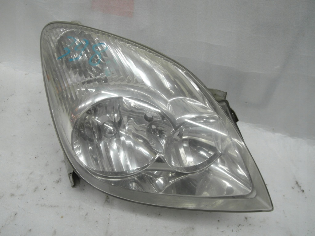 фото №1, Toyota corolla verso 01-03 лампа передняя правая