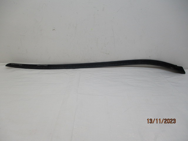 фото №8, Citroen ds4 молдинг стекло лобовое правая 9688471480