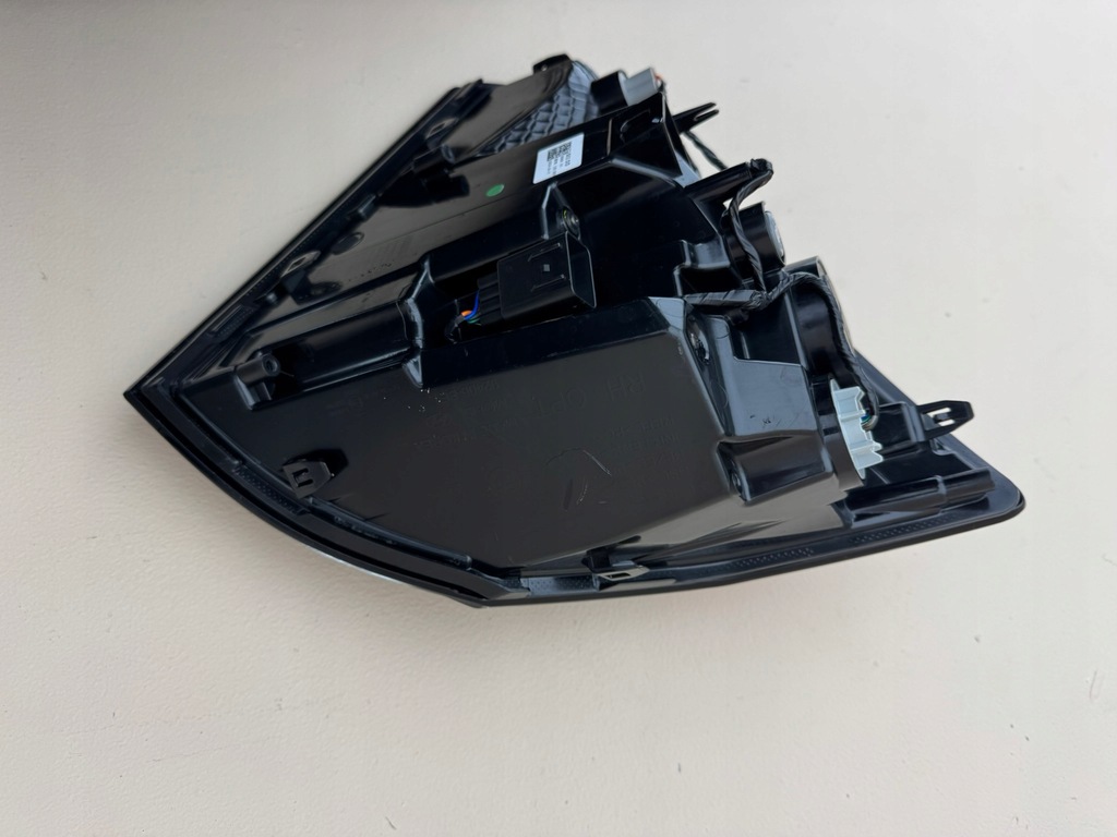 фото №15, Hyundai kona ii 2 23r- лампа правая задняя правый задняя 92406-be1