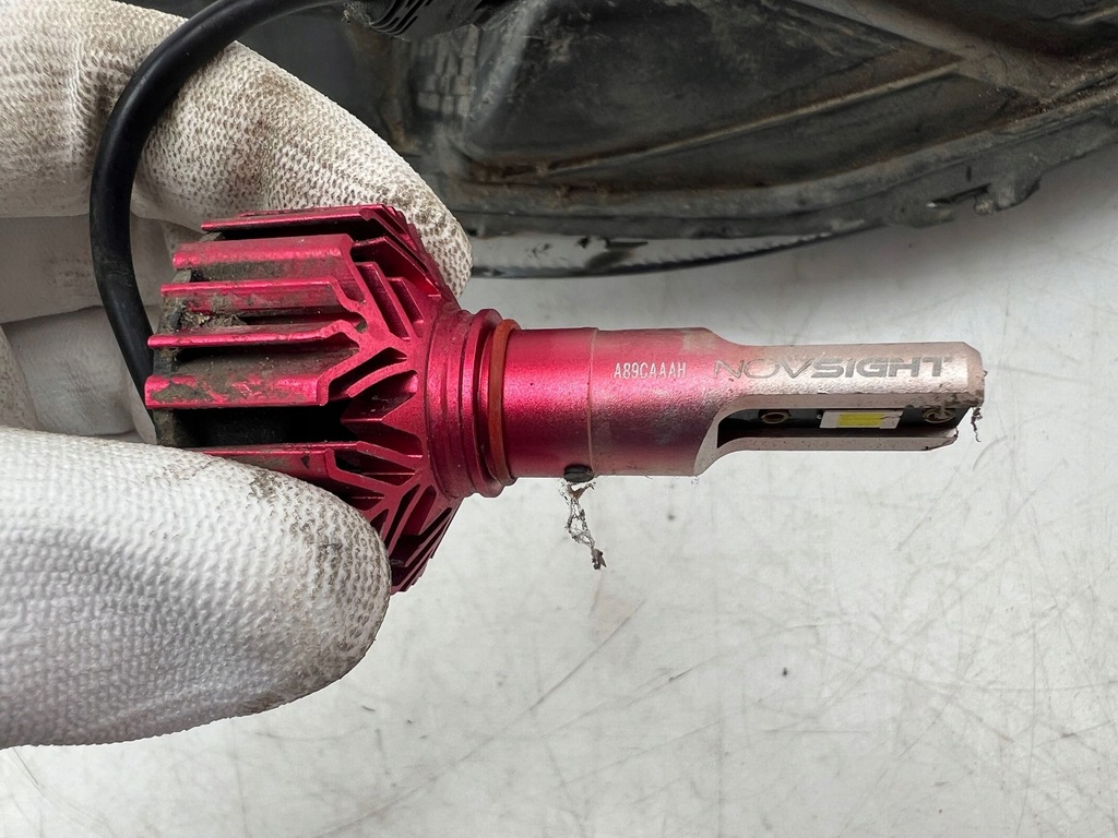 фото №13, Ford fiesta st 2014 лампа передняя