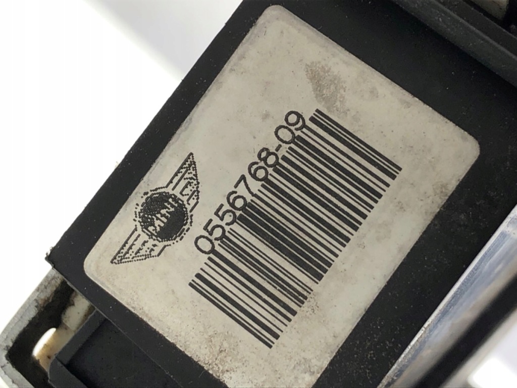 Замок двері лівий перед mini r56 хетчбек 0556768 05-14 в Україні