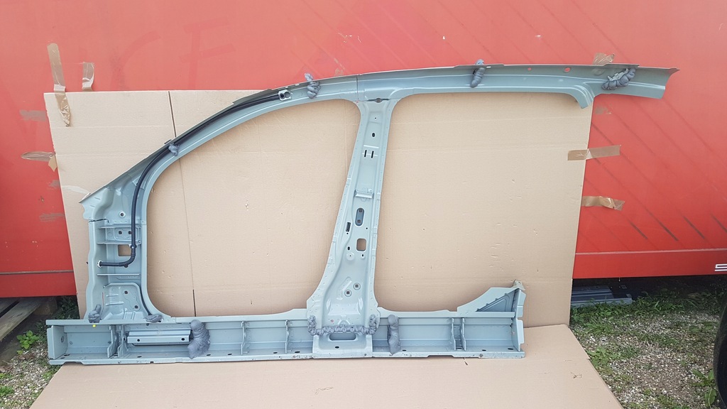 фото №9, Порог блок двигателя обшивка перед правое mercedes w213