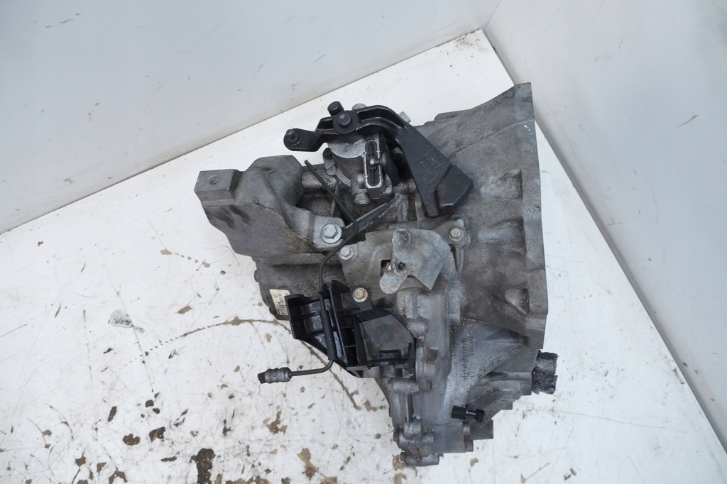 фото №5, Volvo v40 ii c30 s40 ii v50 коробка передач передач av6r-7002-mg p 1285147 механічна