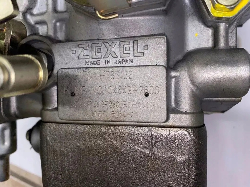 Vanette 2,0d насос wtryskow1670014c01 104749-2600 Недорого