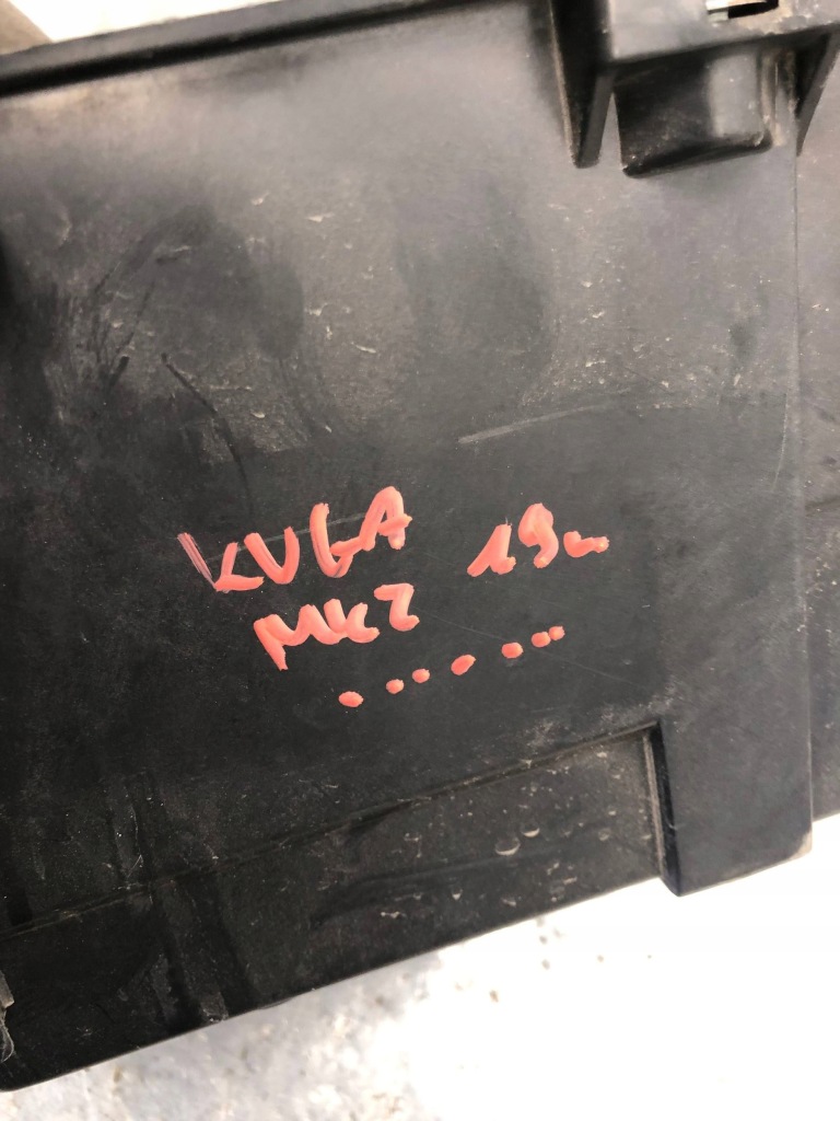 Корпус акумулятор ford kuga mk2 рестайлінг  am51-10723-af в Україні