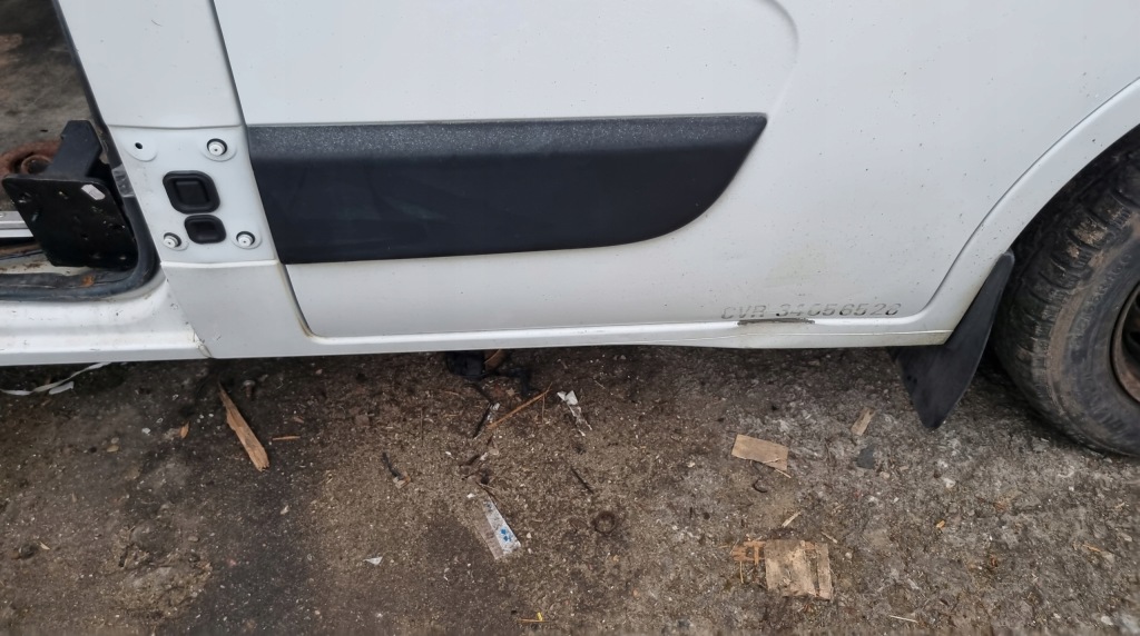 фото №1, Правий передній поріг renault master 3 iii opel movano nissan nv400