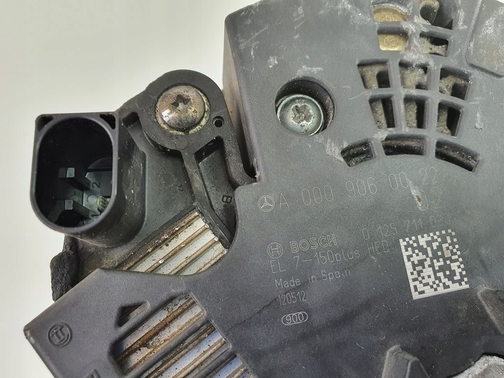 фото №4, Генератор mercedes w176 1.6 cgi a0009060022