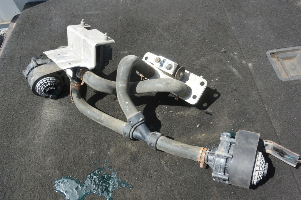 Радіатор оливи клапан води насос tesla model s eu Зі Шроту