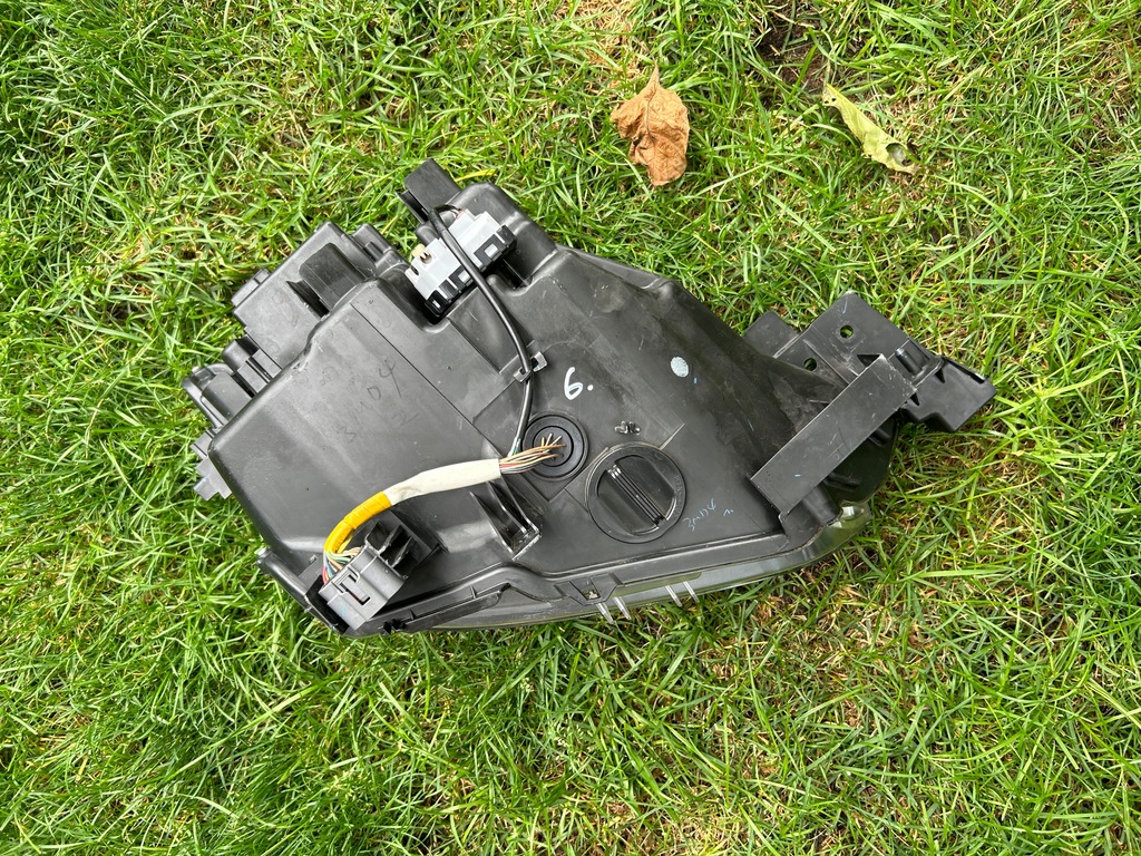 фото №7, Комплект лампа ліва права mazda cx3 13 pin