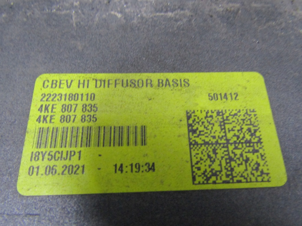 фото №13, Audi e-tron спойлер бампера задня 4ke