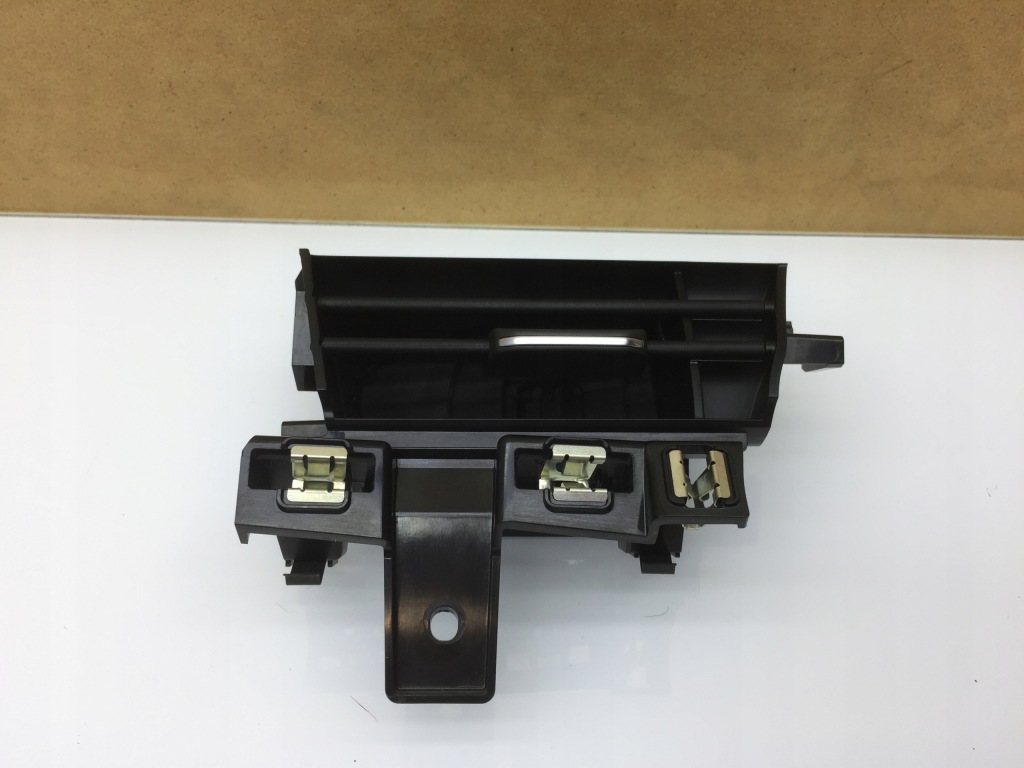 фото №1, Clio v 5 решётка обдув консоли средняя