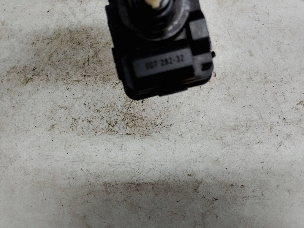 фото №6, Volvo моторчик фара 007282-32 europa