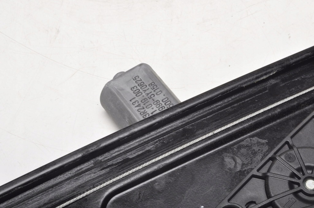 Bmw f46 gran tourer підйомник скло лівий задній 7321055 в Україні