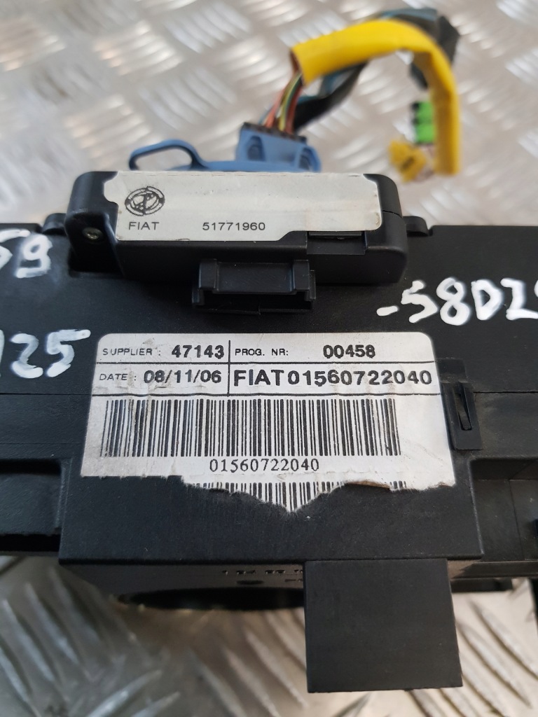 Перемикач підрульовий  стрічка 0265005499 01560722040 alfa romeo 159 європа Доставка