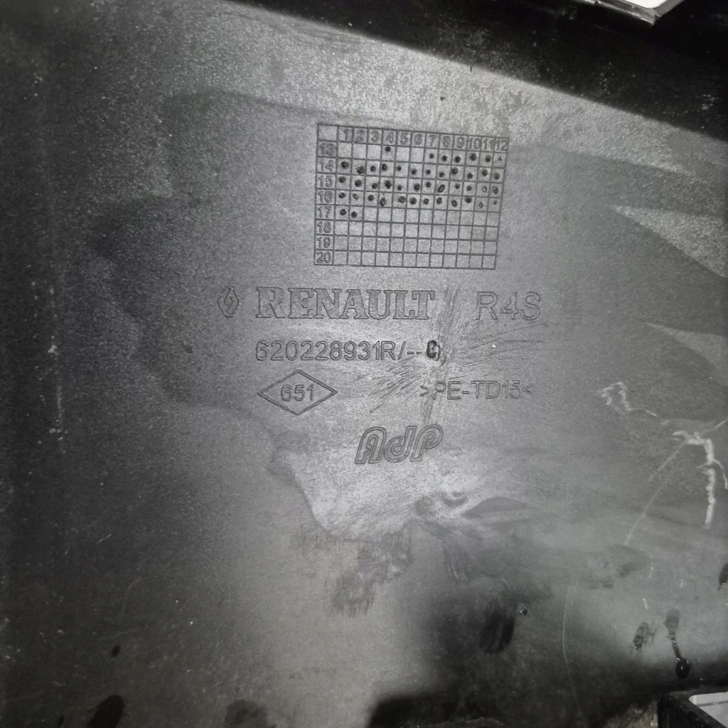 фото №11, Renault twingo iii 3 14-18 бампер перед передний