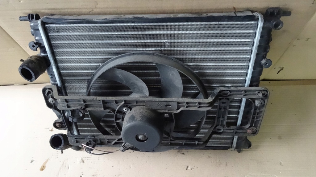 фото №4, Dacia logan i 1 1.6 радиатор вентилятор