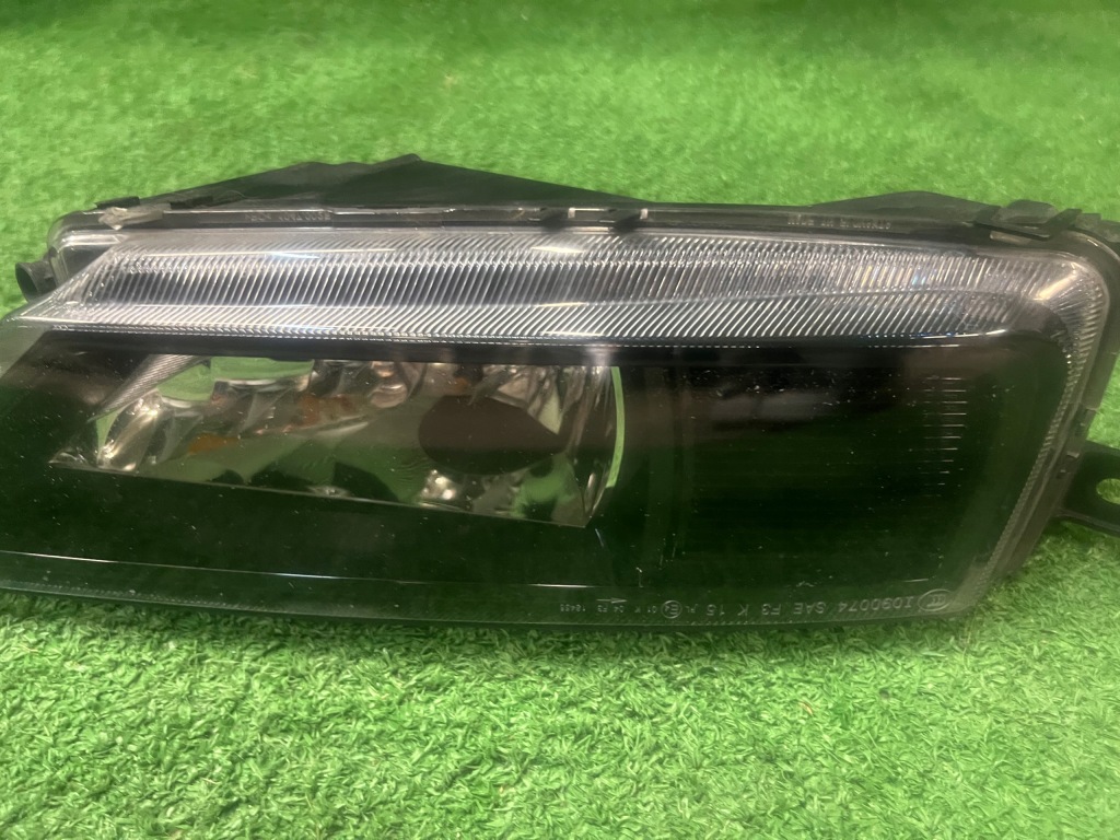 фото №1, Протитуманна фара правий vw 5na941700b