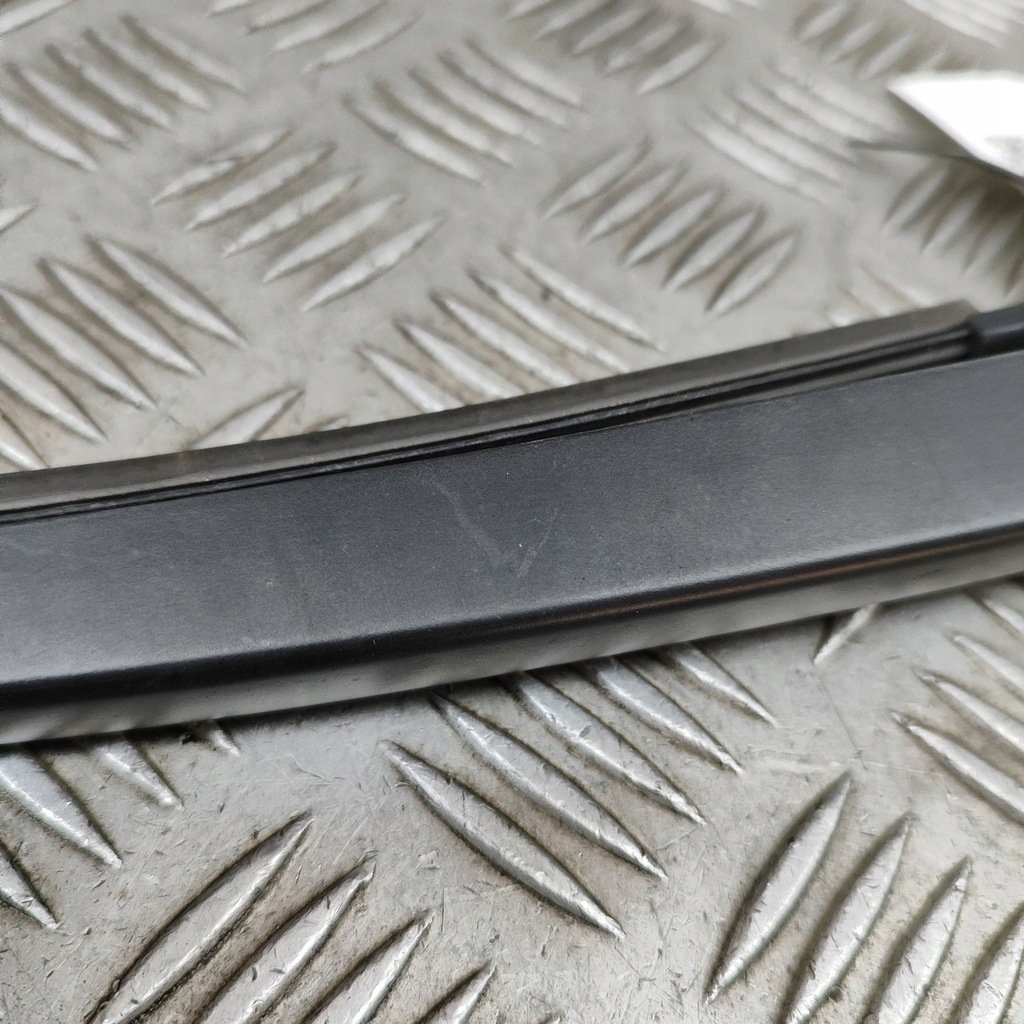 фото №7, Volkswagen passat b8 2016 важіль двірники скло задній