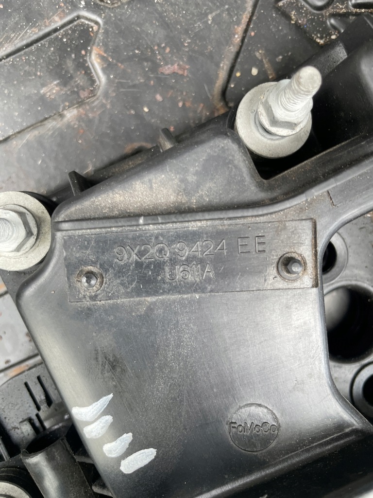 фото №5, Кришка клапанів права ліва jaguar xf xj 3.0d 9x2q9424ff 9x2q9424ee 6dt