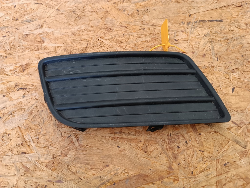 Решётка бампера решетка правая перед 71751-72k00 suzuki swift mk6 08- в Украине