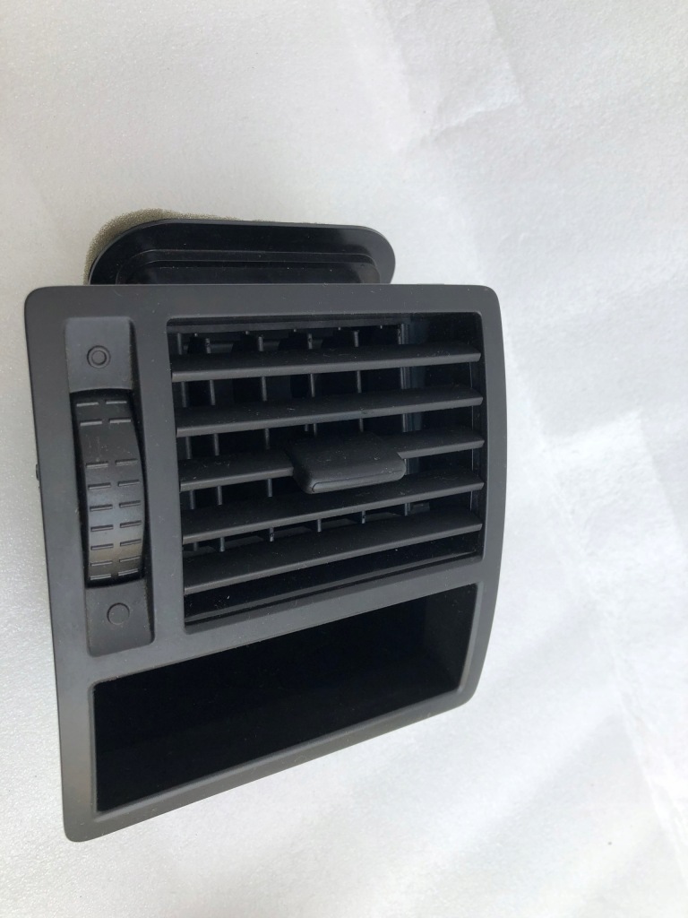 фото №1, Решітка обдув права vw t5 t6 7e0819204