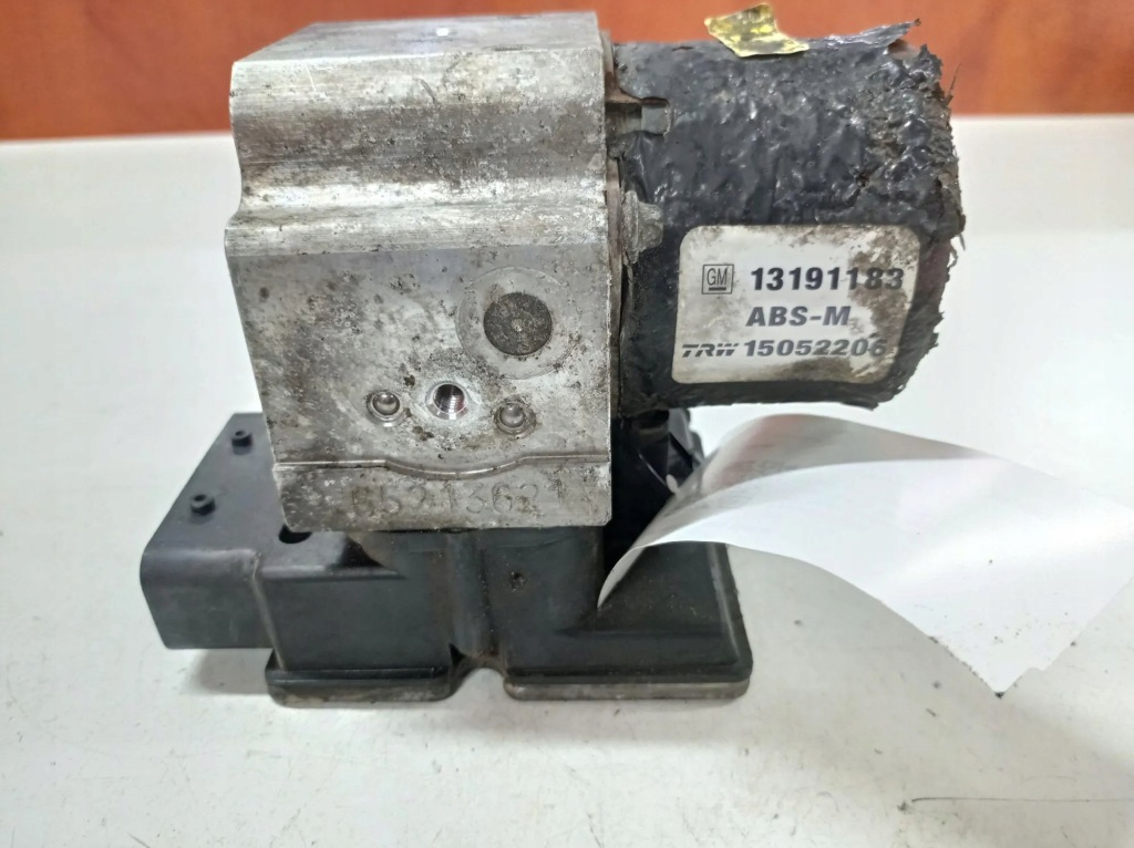 Купити Насос abs opel vectra c estate 13191183 1.9l дизель 2006